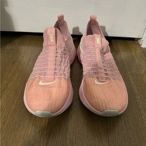 Nike Phantom Women's Pink Sneakers